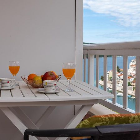 Apartments And Rooms Breeze Неум Екстер'єр фото