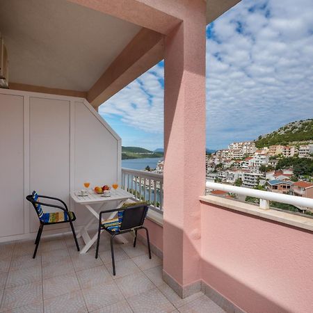 Apartments And Rooms Breeze Неум Екстер'єр фото