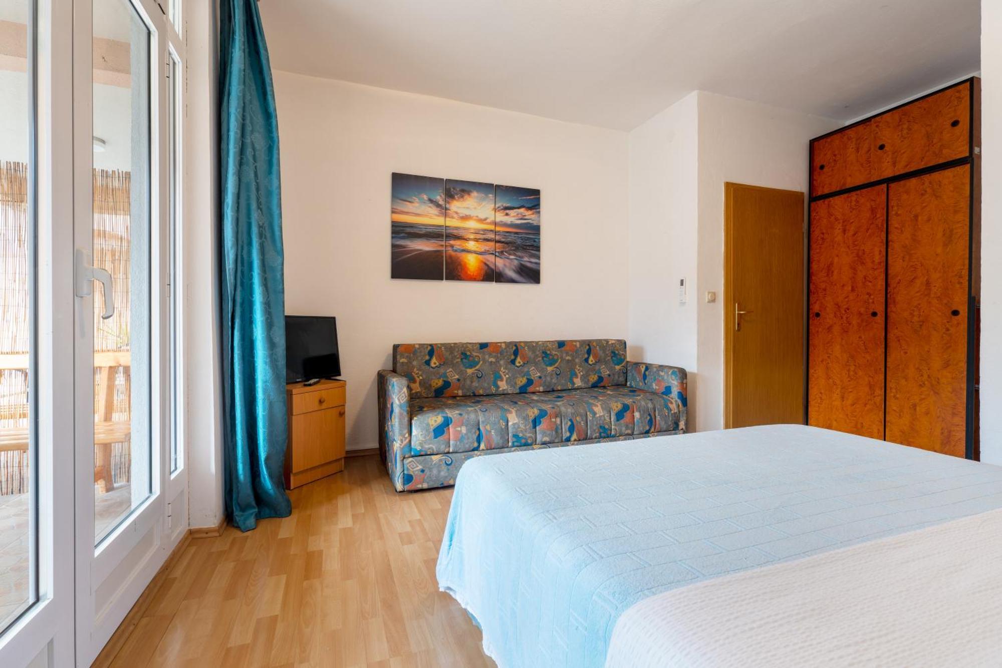 Apartments And Rooms Breeze Неум Номер фото
